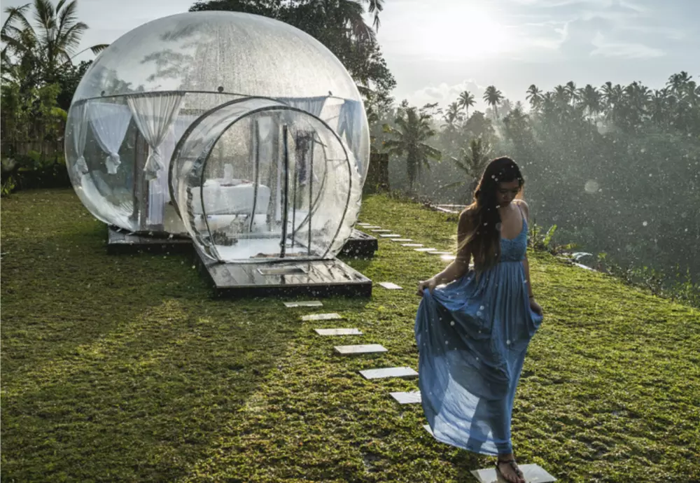 tent bubble room